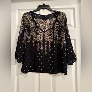 Forever 21 black and beige pull over light weight blouse.Pretty pattern design.